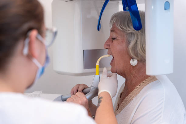 Best Broken or Cracked Tooth Emergency Dentist in Home Garden, CA
